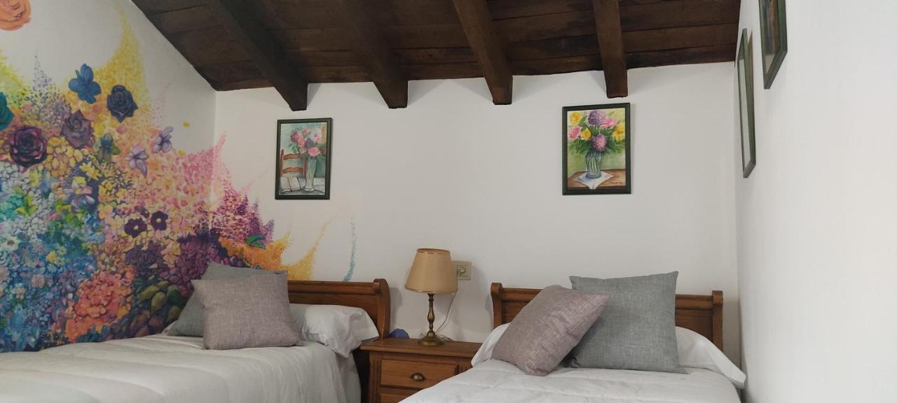 Hostal Mendaurpe Ituren Esterno foto