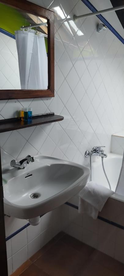Hostal Mendaurpe Ituren Esterno foto