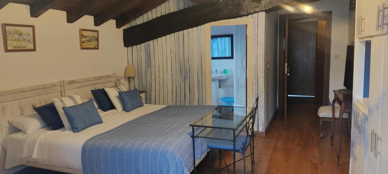 Hostal Mendaurpe Ituren Esterno foto
