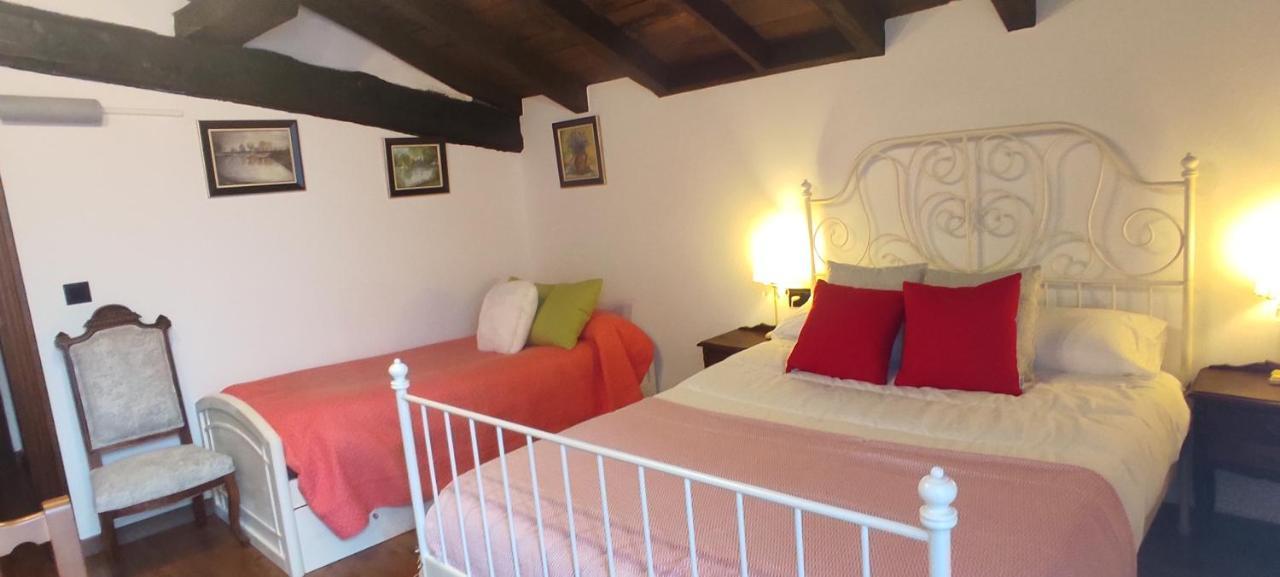 Hostal Mendaurpe Ituren Esterno foto